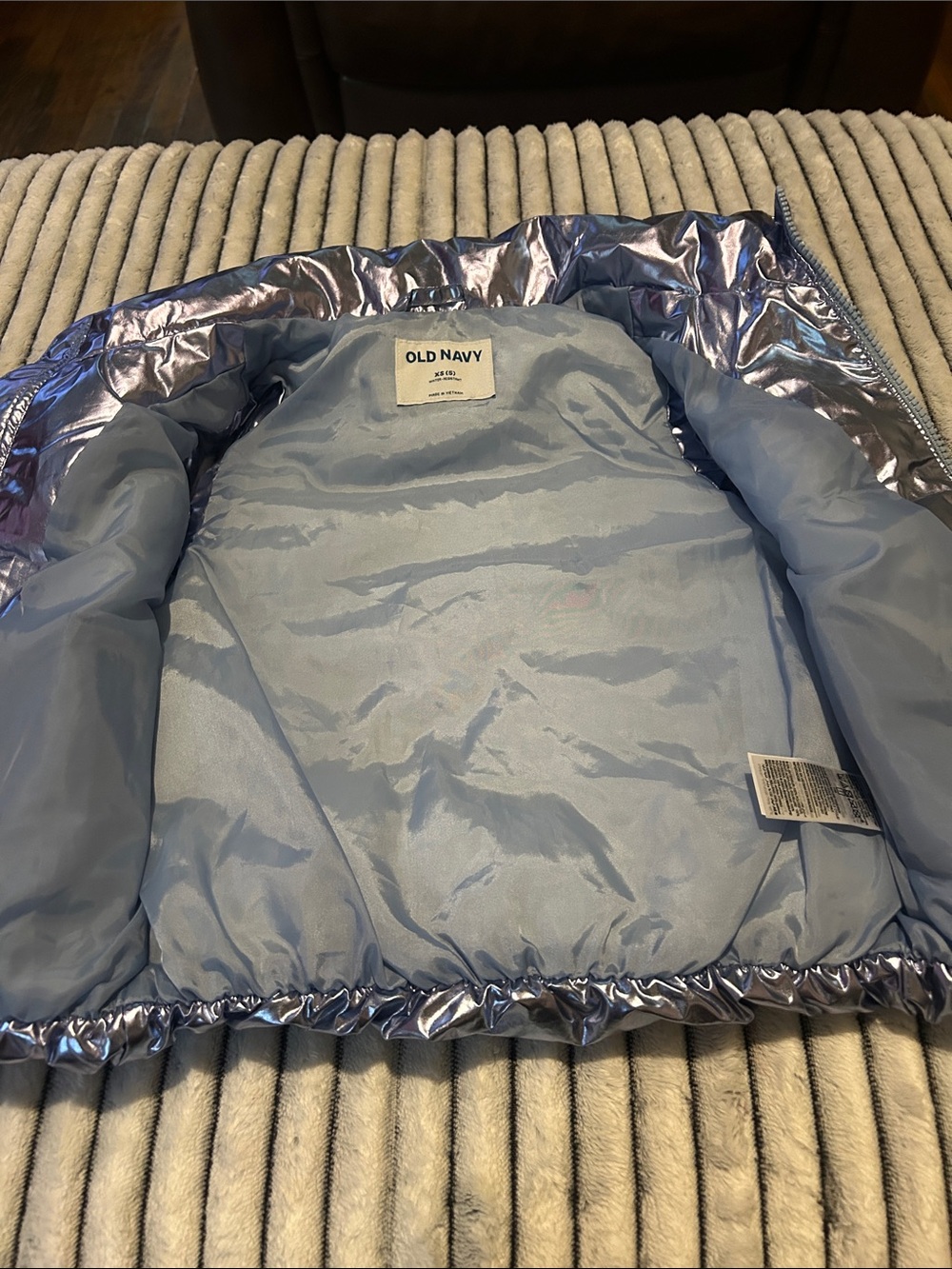 Shiny Blue Metallic Puffer Vest NWOT - Picture 4 of 4